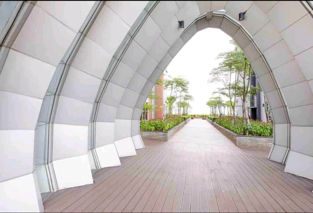 Studio Sea View Apartment At Gold Coast Pik By Mysweethome Jakarta Exterior foto